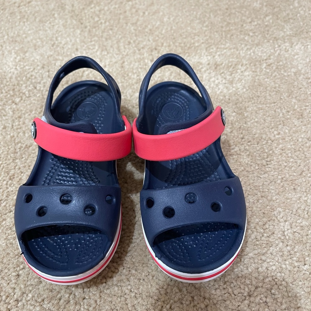 2 OR MORE GET 25% OFF! Crocs Toddler Boy Sandals NEW